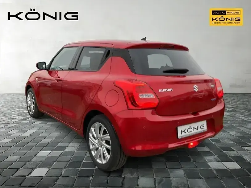 Gebraucht Suzuki Swift Comfort 83 PS (61 kW) 2023 Rot Kleinwagen