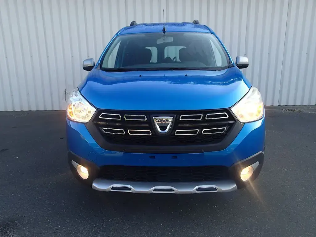Gebraucht Dacia Dokker Stepway 131 PS (96 kW) 2020 Blau Van / Kleinbus