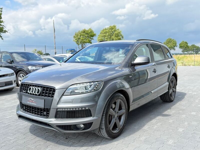 Grau Gebraucht 2012 Audi Q7 Exclusive SUV | 13.950 € (Superpreis) - Bild 1/4