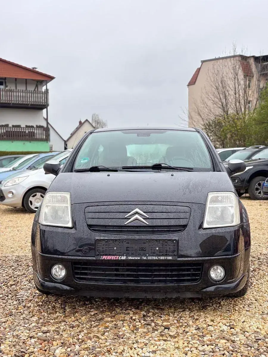 Gebraucht Citroën C2 Comfort 73 PS (53 kW) 2007 Schwarz Kleinwagen