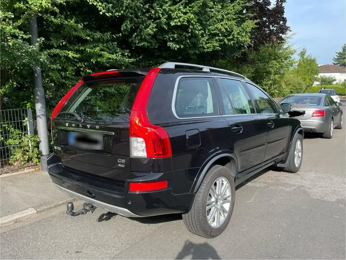 Gebraucht Volvo XC90 Momentum 200 PS (147 kW) 2013 Schwarz SUV