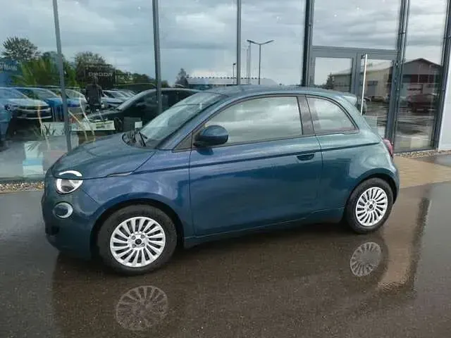 Gebraucht Fiat 500e Basis 86 kW (118 PS) 2023 Grün Kleinwagen