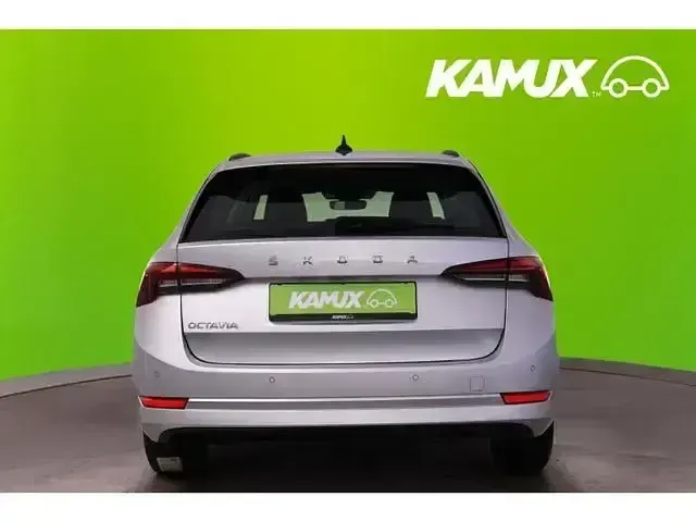 Gebraucht Skoda Octavia Ambition 150 PS (110 kW) 2021 Stribrna brilliant/ brilliants Kombi