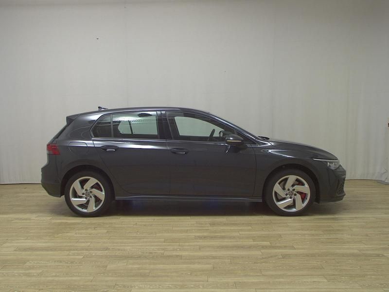 Grau Gebraucht 2022 VW Golf VIII GTE Limousine | 19.980 € (Guter Preis) - Bild 1/4