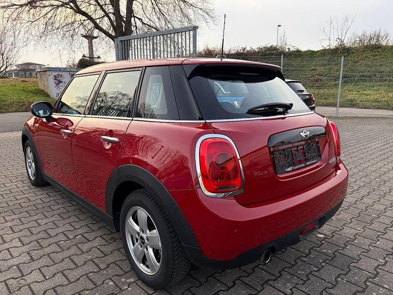 Second-hand Mini Cooper 136 CP (100 kW) 2016 Roșu Hatchback