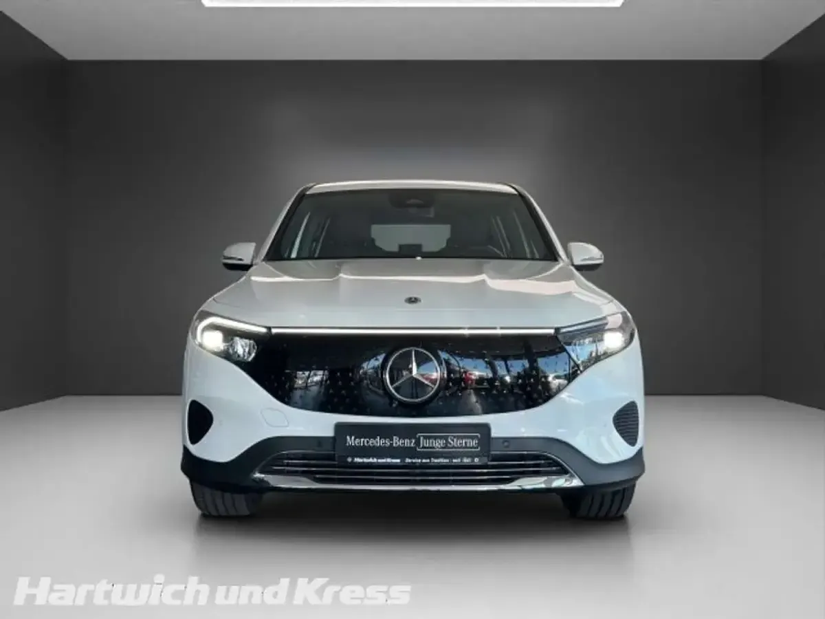 Gebraucht Mercedes EQB250 Progressive 139 kW (190 PS) 2025 Polarweiss  unilack SUV