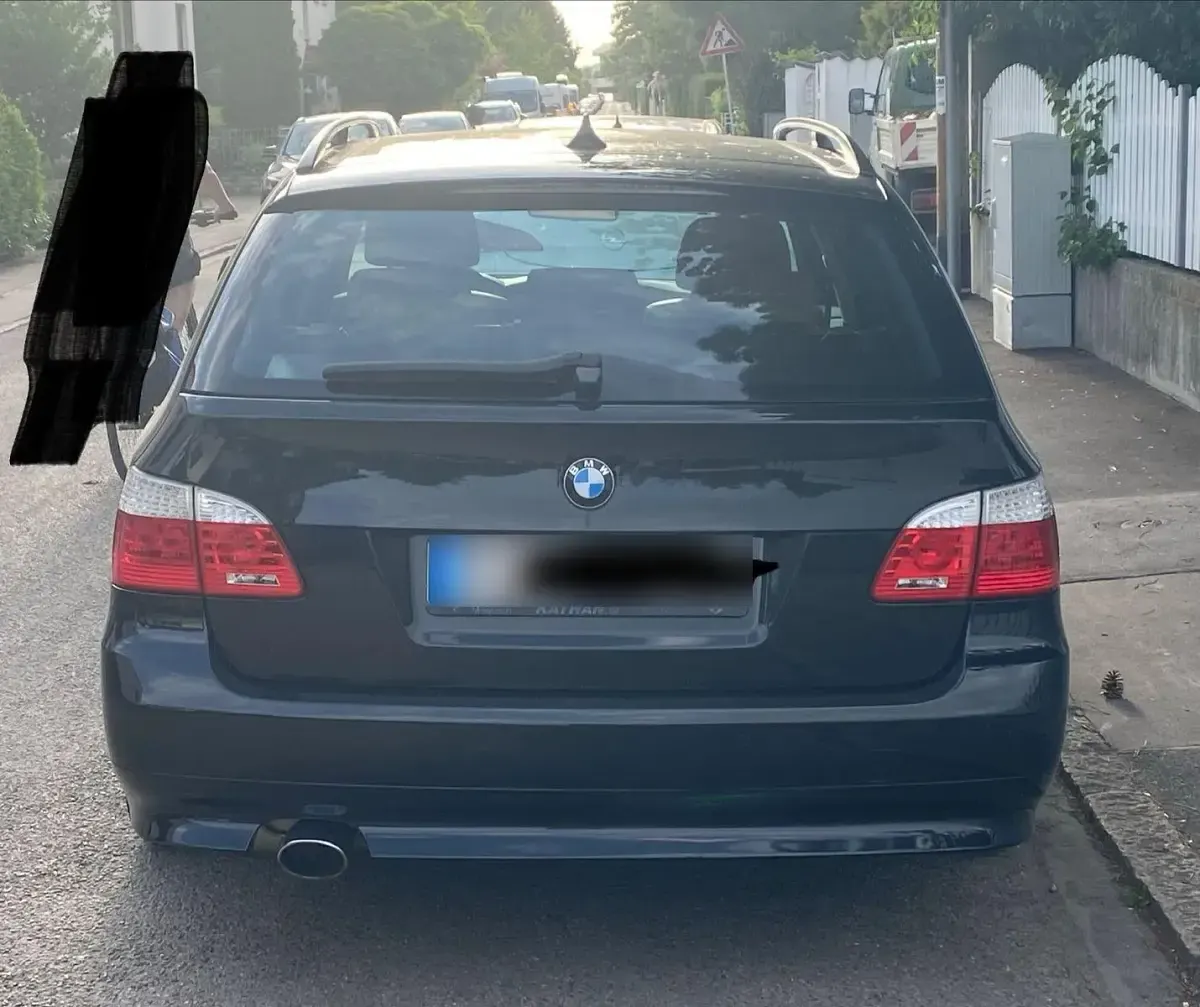 Gebraucht BMW 520 Advantage 177 PS (130 kW) 2009 Schwarz Kombi