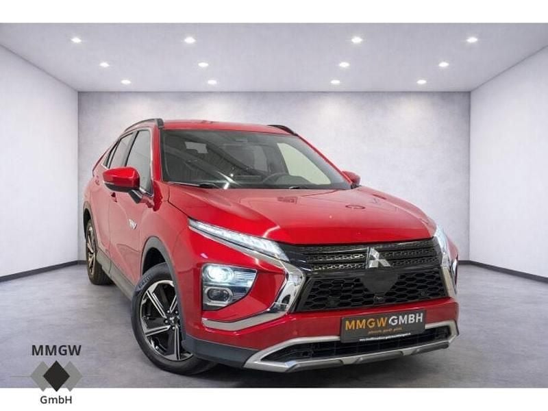 Gebraucht Mitsubishi Eclipse Cross Plus 188 PS (138 kW) 2022 Red diamond SUV
