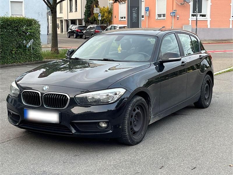 Gebraucht BMW 116 Advantage 116 PS (85 kW) 2015 Schwarz Kleinwagen