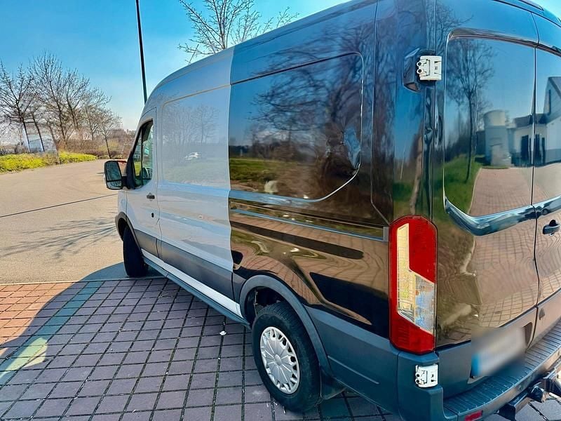 Używany Ford Transit Trend 155 KM (114 kW) 2015 Biały Minivan