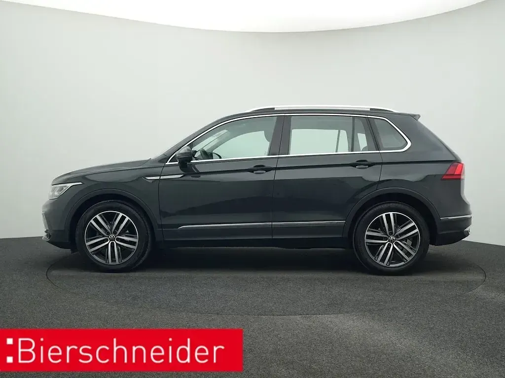 Gebraucht VW Tiguan Elegance 150 PS (110 kW) 2023 Grau SUV