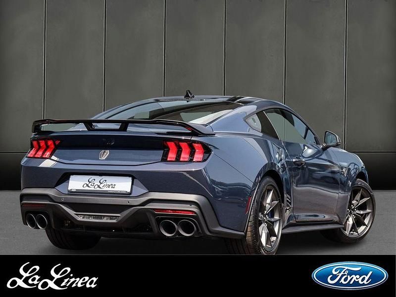 Neu Ford Mustang Fastback 453 PS (333 kW) 2025 Blau Coupé