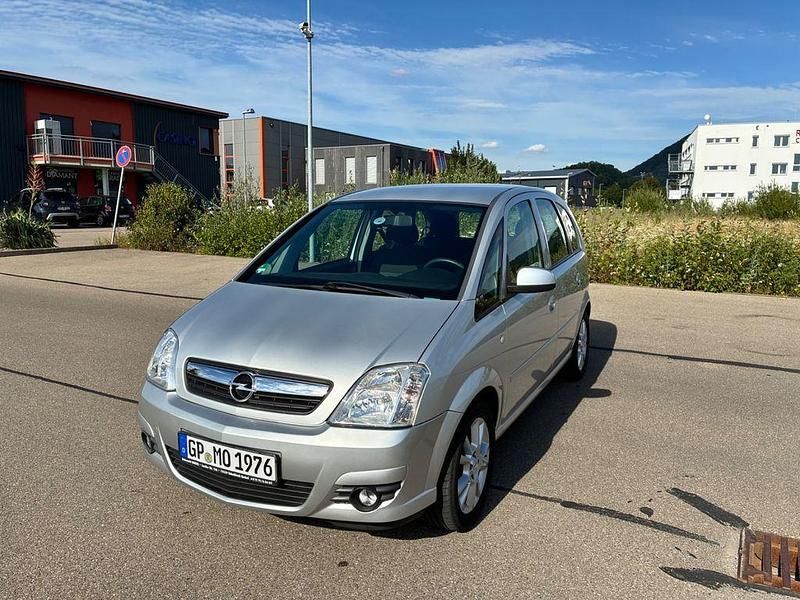 Grau Gebraucht 2007 Opel Meriva Van / Kleinbus | 3.299 € (Fairer Preis) - Bild 1/4