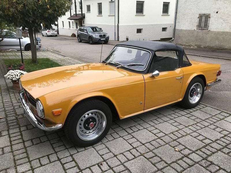 Gebraucht Triumph TR6 95 PS (69 kW) 1972 Gelb Cabrio