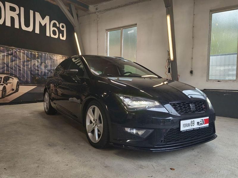 Schwarz Gebraucht 2013 Seat Leon SC FR Kleinwagen | 9.990 € (Fairer Preis) - Bild 1/4