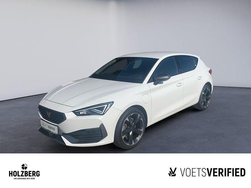 Weiß Gebraucht 2022 Cupra Leon Limousine | 21.890 € (Guter Preis) - Bild 1/4
