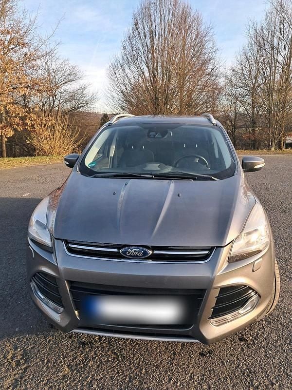 Gebraucht Ford Kuga Titanium 150 PS (110 kW) 2013 Grau SUV
