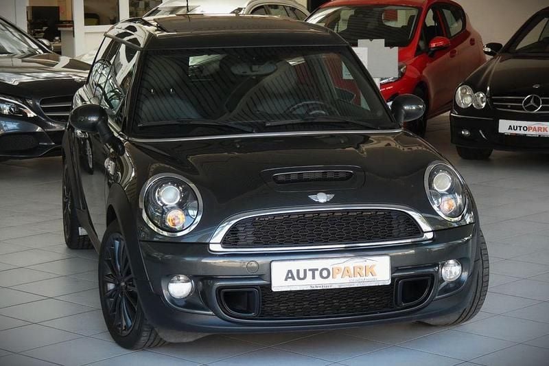Grau Gebraucht 2014 Mini Cooper S Clubman Kombi | 6.490 € (Guter Preis) - Bild 1/4