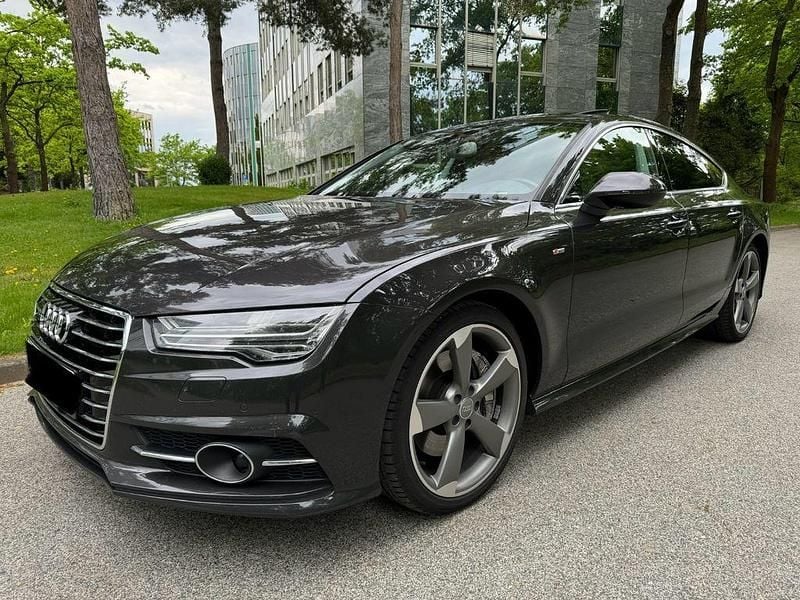 Grau Gebraucht 2016 Audi A7 S-Line Kleinwagen | 18.900 € (Guter Preis) - Bild 1/4