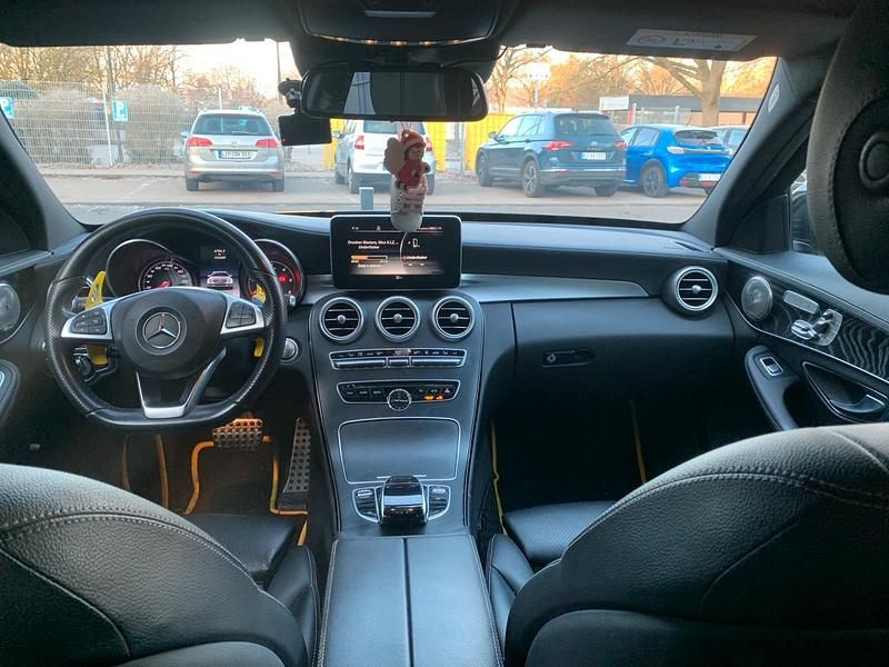 Grau Gebraucht 2016 Mercedes C250 AMG line Kombi | 16.000 € (Fairer Preis) - Bild 1/4