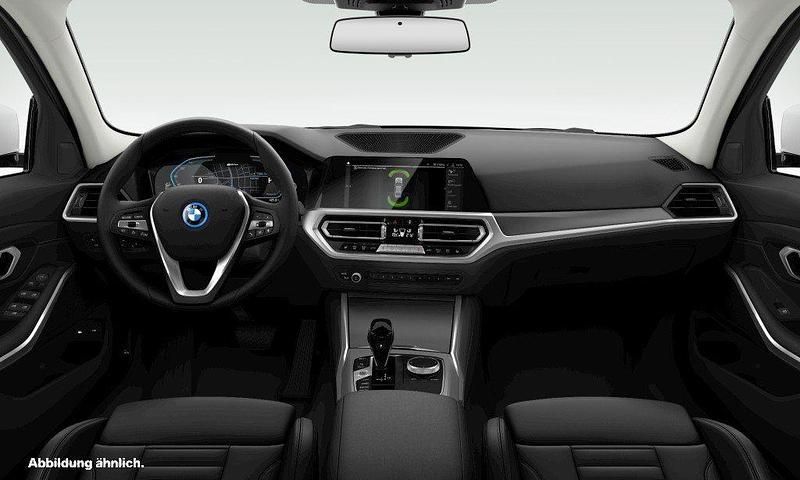 Second-hand BMW 330e Advantage 252 CP (185 kW) 2020 Alb Berlinǎ