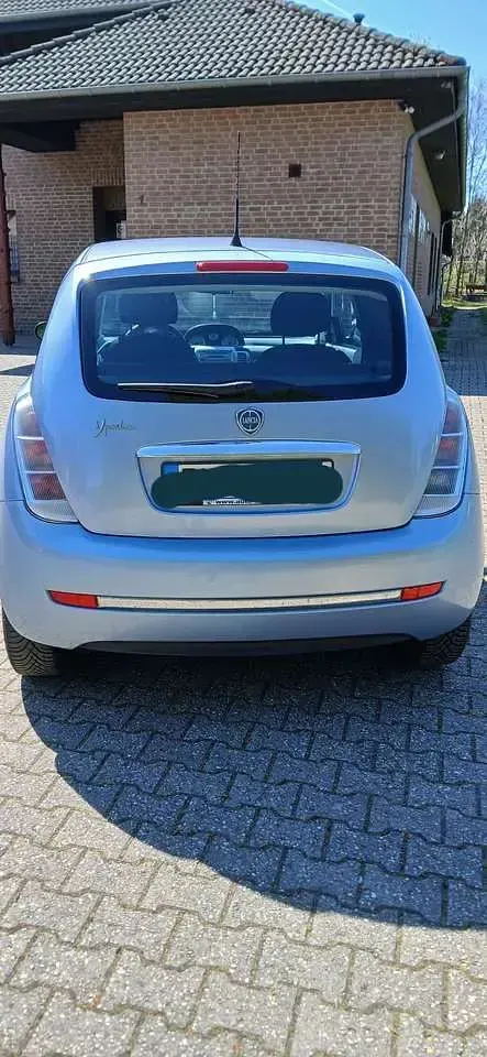 Brugt Lancia Ypsilon 60 HK (44 kW) 2009 Blå Hatchback
