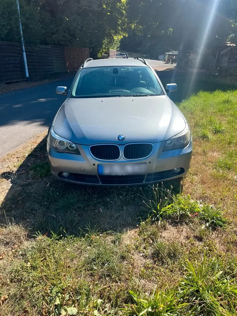 Gebraucht BMW 525 210 PS (154 kW) 2004 Grau Limousine