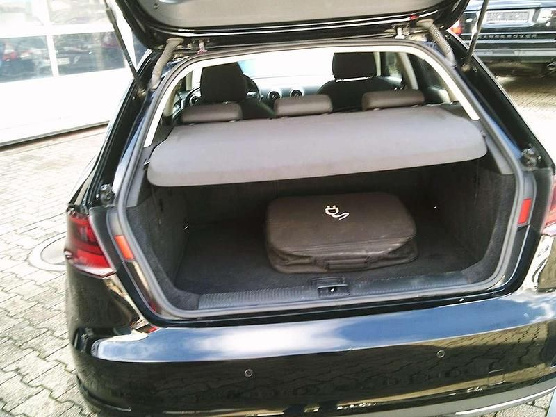 Gebraucht Audi A3 e-tron Ambition 150 PS (110 kW) 2015 Mythosschwarz metallic Kleinwagen