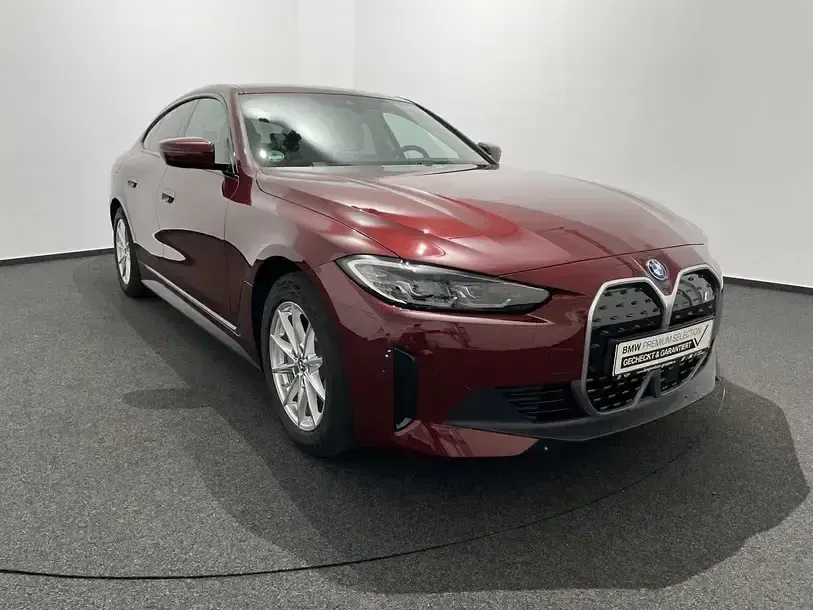 Gebraucht BMW i4 Sport Line 250 kW (340 PS) 2023 Rot Limousine
