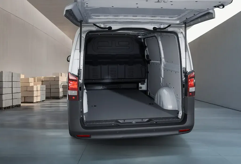 Neu Mercedes e-Vito 85 kW (116 PS) 2025 Weiss / arktikweiss Van