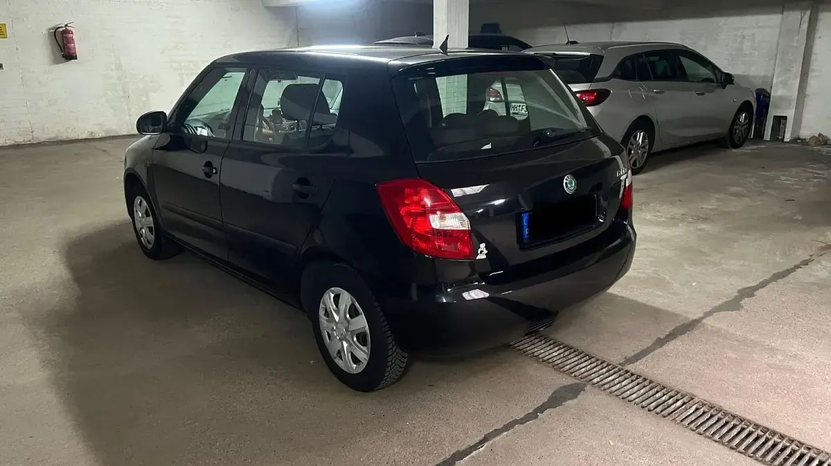 Gebraucht Skoda Fabia 60 PS (44 kW) 2010 Schwarz Kleinwagen
