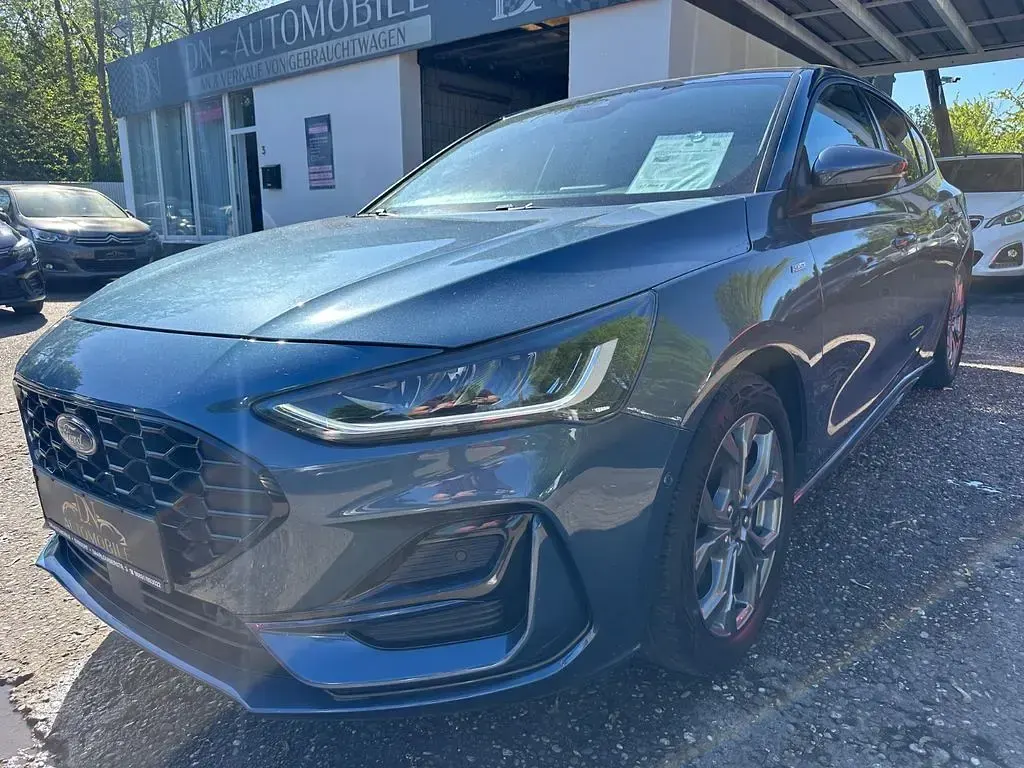 Gebraucht Ford Focus ST-Line 155 PS (114 kW) 2022 Blau Limousine