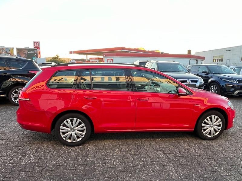 Gebraucht VW Golf VII Comfortline 140 PS (102 kW) 2014 Rot Kombi