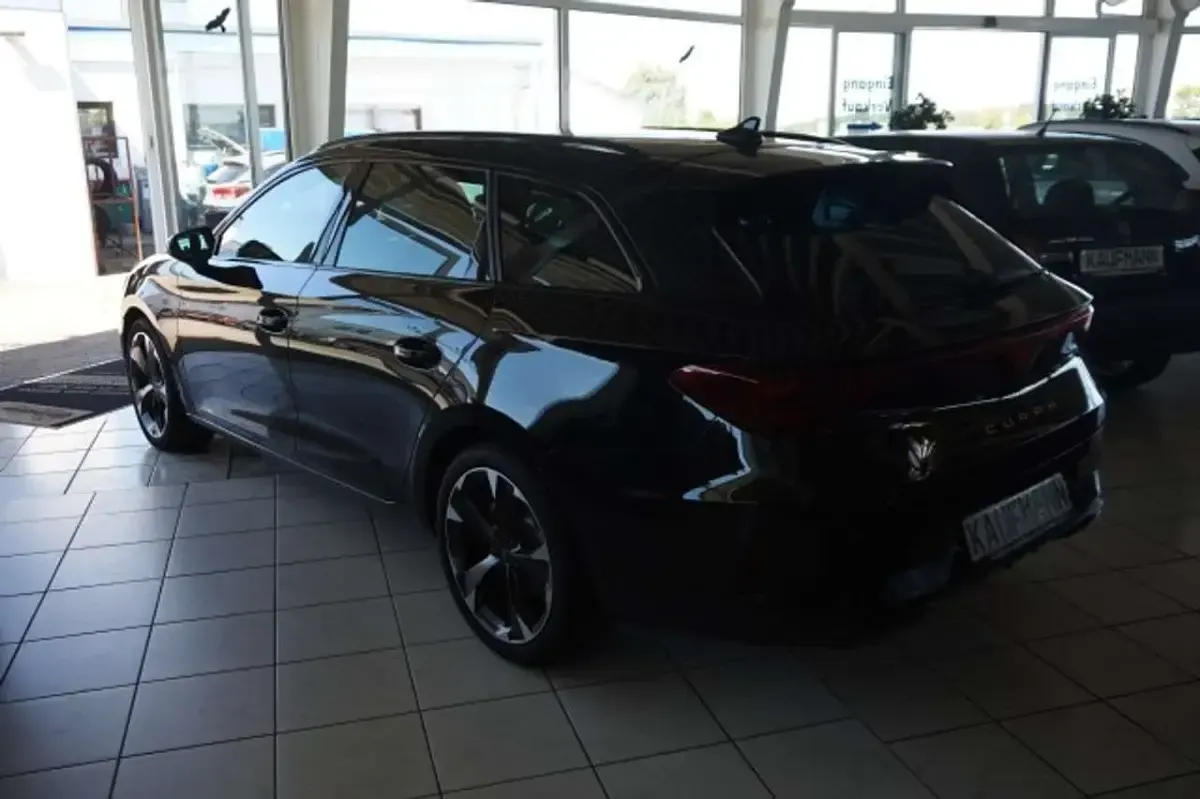 Neu Cupra Leon 150 PS (110 kW) 2026 Mitternachtsschwarz Kombi