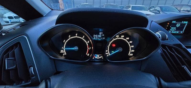 Usado Ford B-MAX 101 CV (74 kW) 2013 Marrón Monovolumen