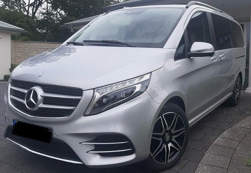 Silber Gebraucht 2016 Mercedes V250 AMG line Van / Kleinbus | 29.990 € (Guter Preis) - Bild 1/2