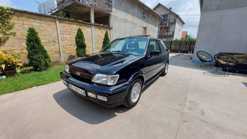 Schwarz Gebraucht 1990 Ford Fiesta Kleinwagen | 7.500 € - Bild 1/4