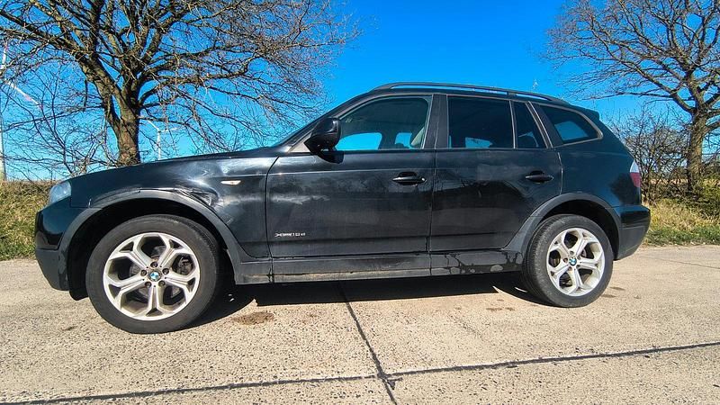 Gebraucht BMW X3 143 PS (105 kW) 2010 Schwarz SUV