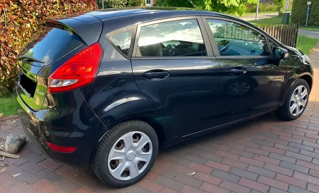 Gebraucht Ford Fiesta Trend 60 PS (44 kW) 2009 Schwarz Limousine