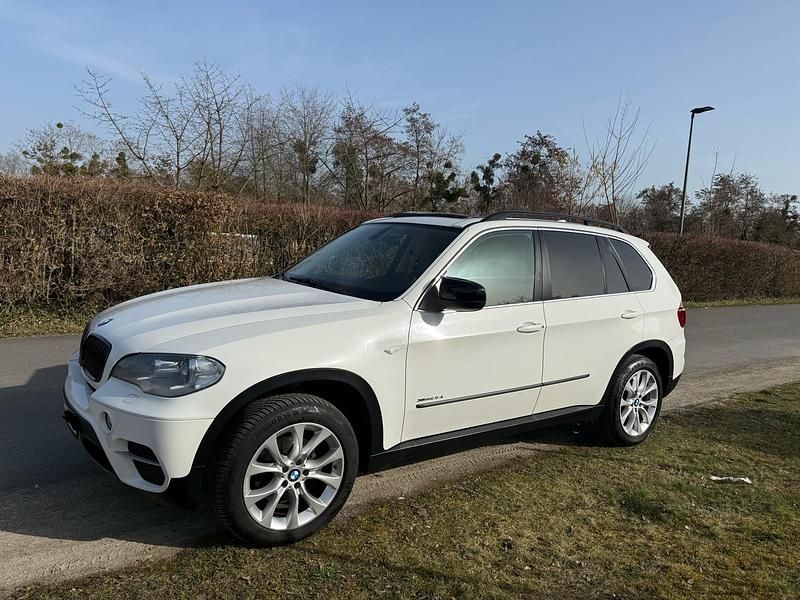 Używany BMW X5 306 KM (225 kW) 2013 Beżowy SUV