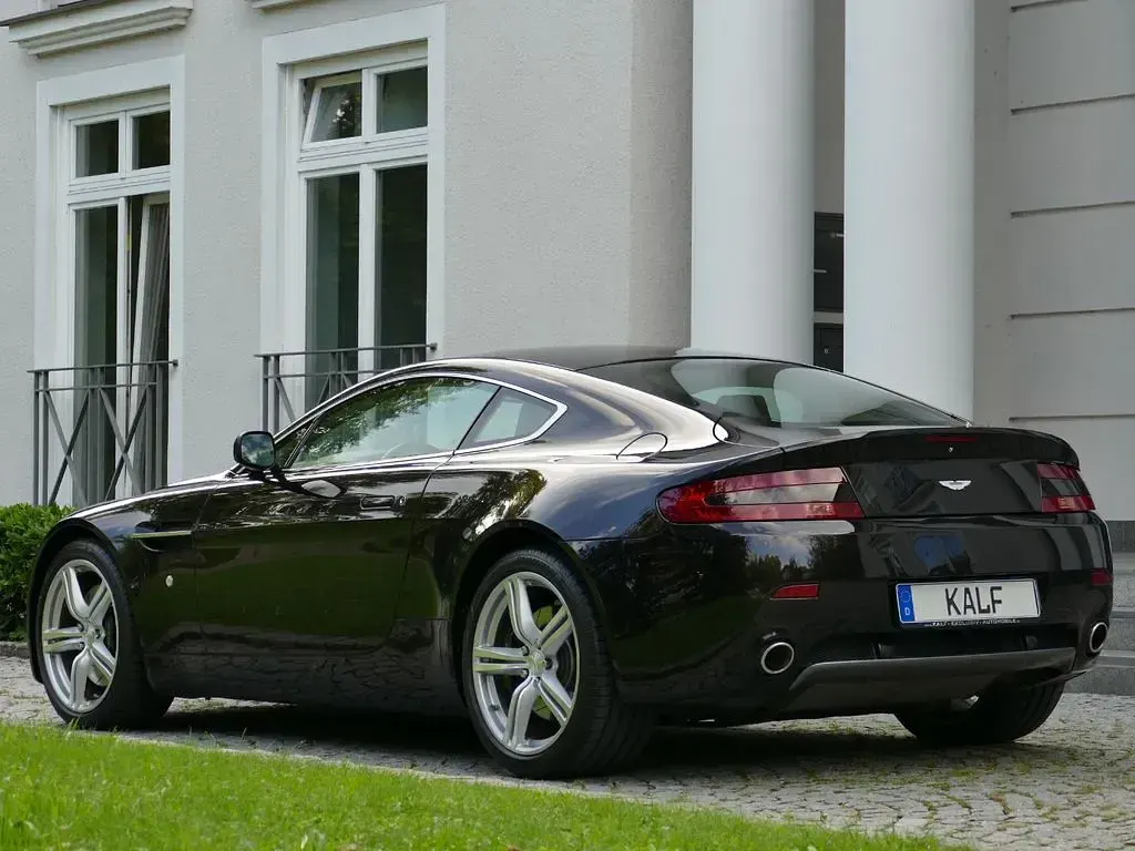 Gebraucht Aston Martin Vantage 426 PS (313 kW) 2009 Schwarz Coupé