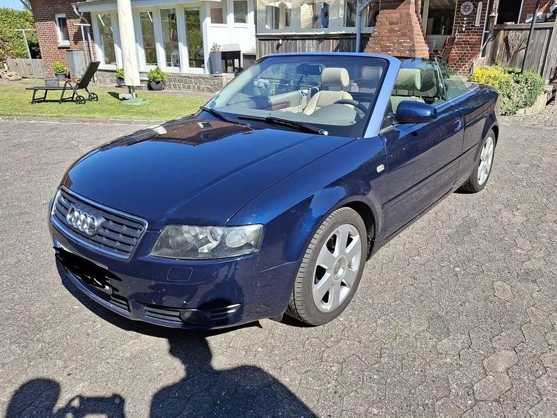 Blau Gebraucht 2004 Audi Cabriolet Cabrio | 5.900 € (Etwas zu teuer) - Bild 1/4