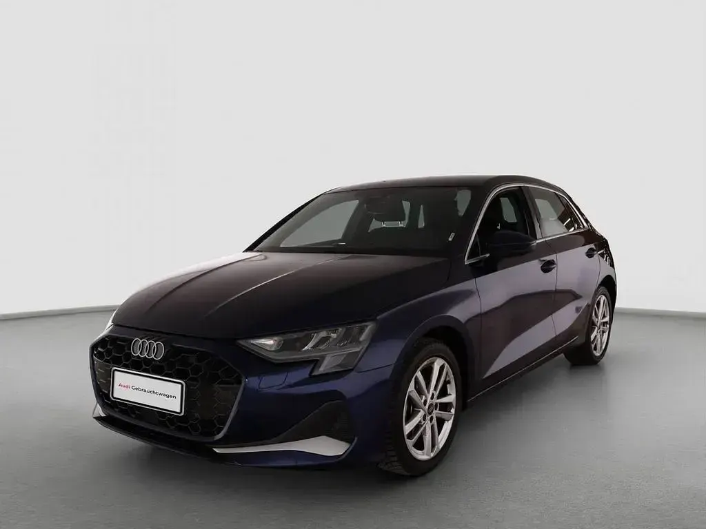 Gebraucht Audi A3 Advanced Plus 150 PS (110 kW) 2025 Navarrablau metallic Limousine