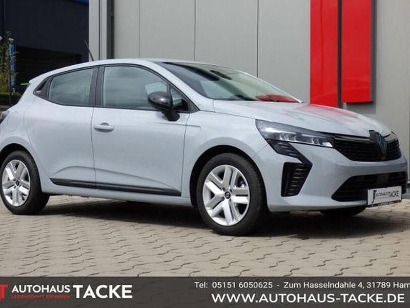 Rafalegrau Gebraucht 2025 Renault Clio V Evolution Limousine | 18.990 € (Fairer Preis) - Bild 1/4