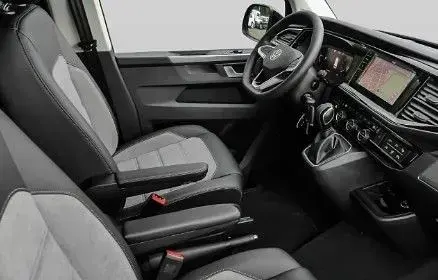 Gebraucht VW Multivan 204 PS (150 kW) 2023 Schwarz Van / Kleinbus