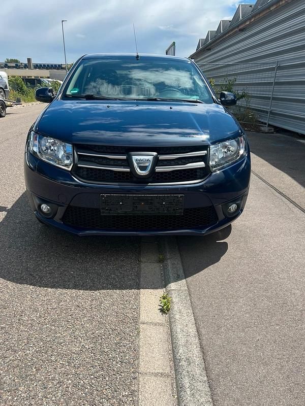 Blau Gebraucht 2013 Dacia Sandero Kleinwagen | 3.200 € (Teuer) - Bild 1/4