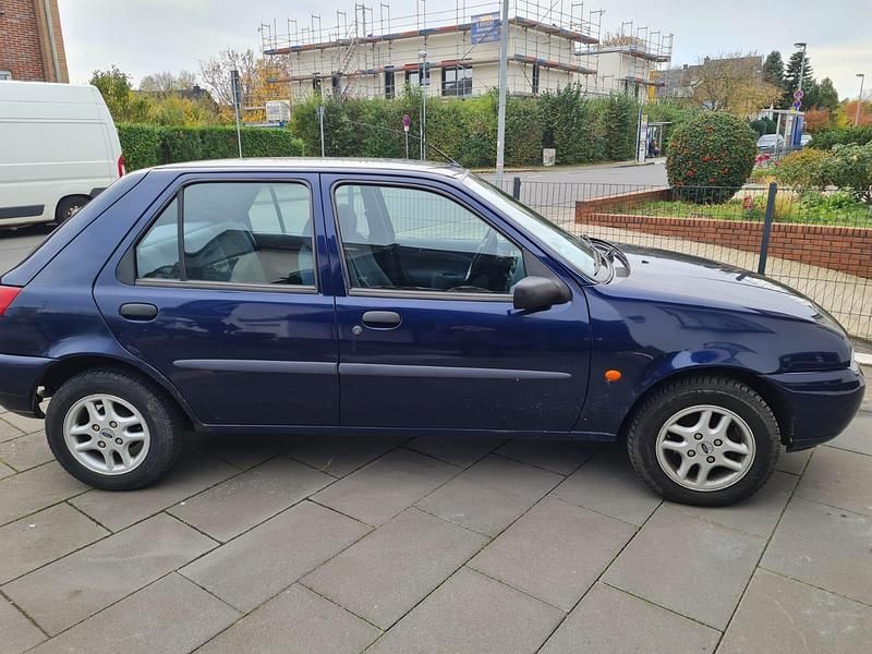 Gebraucht 1998 Ford Fiesta Kleinwagen | 700 € (Guter Preis) - Bild 1/4
