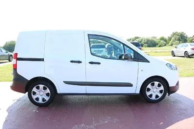Gebraucht Ford Transit Trend 75 PS (55 kW) 2022 Andere Limousine