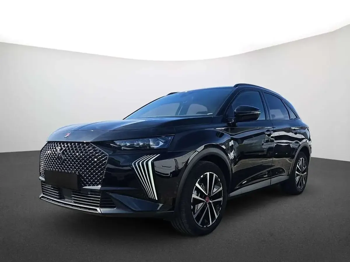 Gebraucht DS Automobiles DS7 Crossback Performance Line Plus 131 PS (96 kW) 2023 Lackierung schwarz perla nera/metallic klarlack SUV
