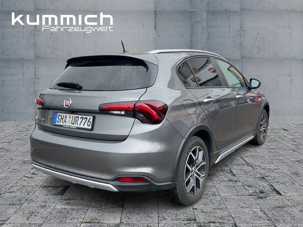 Gebraucht Fiat Tipo Cross 131 PS (96 kW) 2022 Grau Limousine